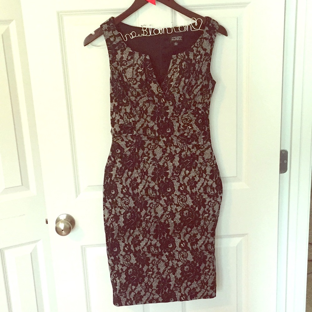 Adriana Papell ✨ -Grey & Black Lace Dress